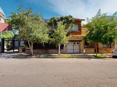 Chalet 5 ambientes con jardín y parrilla - Zona Stella Maris