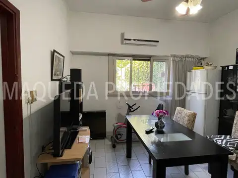 Casa en Venta con 4 cocheras