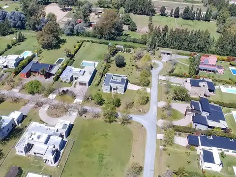 Venta Lote 1.961 m2 Chacras de la Reserva Cardales