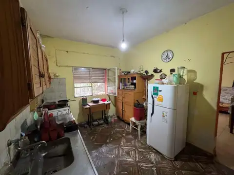 Casa 2 ambientes con 1 baño