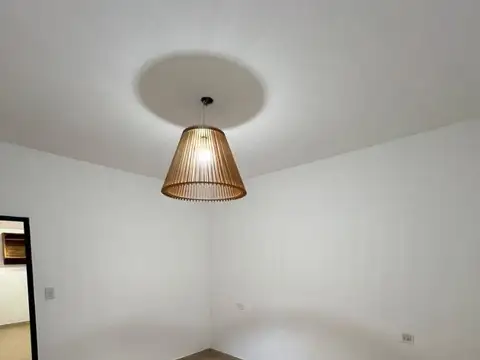 Departamento en planta baja en alquiler en José León Suarez!