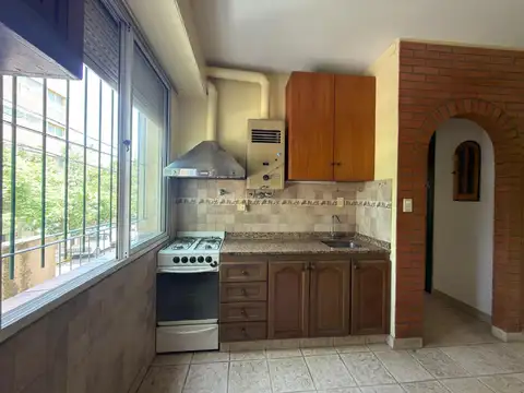 PH en Velez Sarsfield 2AMB 1 PISO POR ESCALERA. UNA GRAN OPORTUNIDAD 