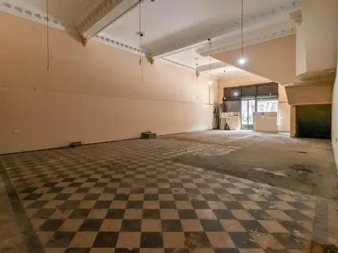 Local en Alquiler en Parque Patricios, USD 2.599