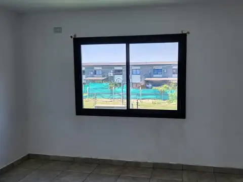 Casa en Alquiler en La Reja, $ 550.000