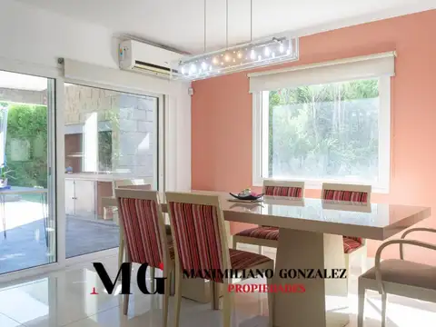 Casa 5 ambientes con 3 baños