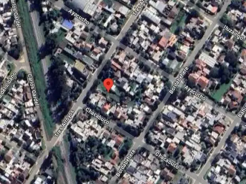 Tres Arroyos e/ Ayacucho y Chacabuco