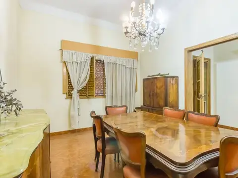 CASA + GARAGE/ESPACIO INDUSTRIAL-PARQUE AVELLANEDA