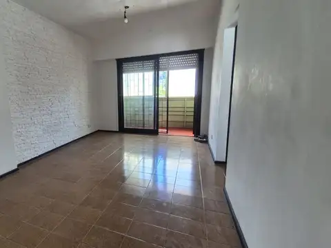 VENTA PH 2 amb. en VILLA REAL SIN expensas, balcón