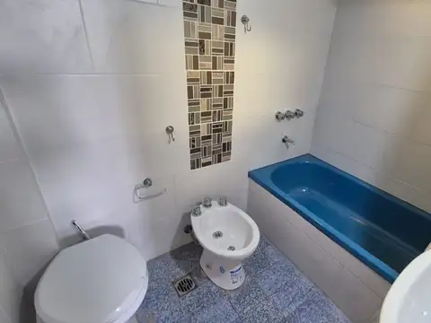 VENTA PH 2 amb. en VILLA REAL SIN expensas, balcón