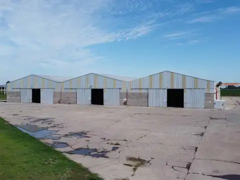 Galpon en Venta en Alvear, USD 2.700.000