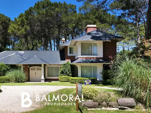 Casa en Alquiler - Zona: Norte Tennis / REF: 8738