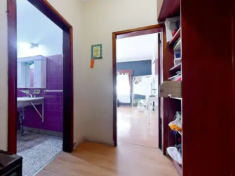 VENTA CASA 3 AMB CON COCHERA Y PILETA VILLA TESEI