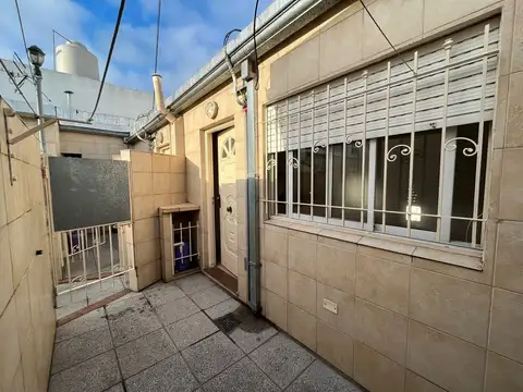 Depto Tipo Casa en Alquiler de Monoambiente