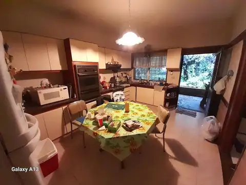 Venta casa de 4 amb. s/ 300 m² de terreno