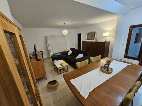 Depto Tipo Casa en Venta de 4 dormitorios