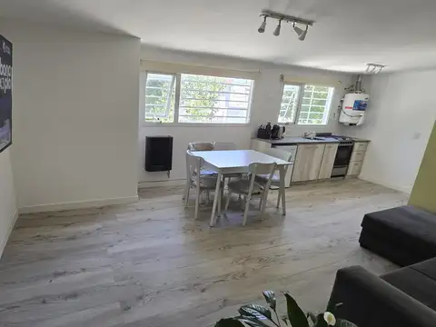 Depto Tipo Casa en Venta con 1 cocheras