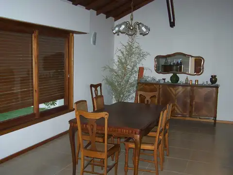 Casa en Alquiler Temporal en Miramar, USD 2.950