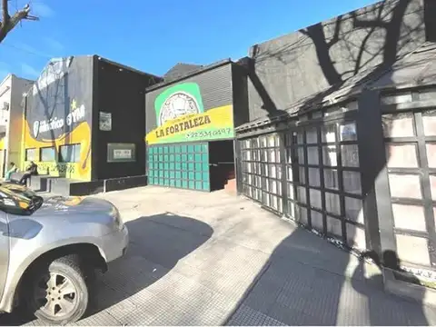 Venta Galpon/terreno La Plata La Plata 32 E/ 7 y 8