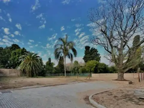 Lote en VENTA en San Isidro en barrio privado