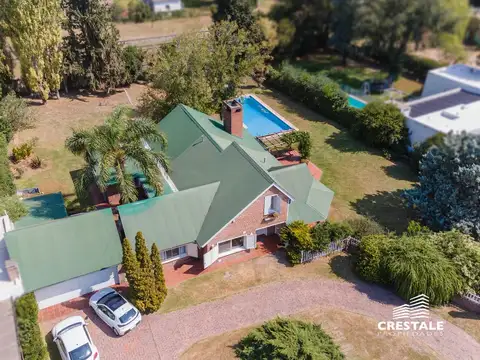 Casa 5 ambientes con 3 baños