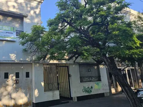 PH en venta La Plata