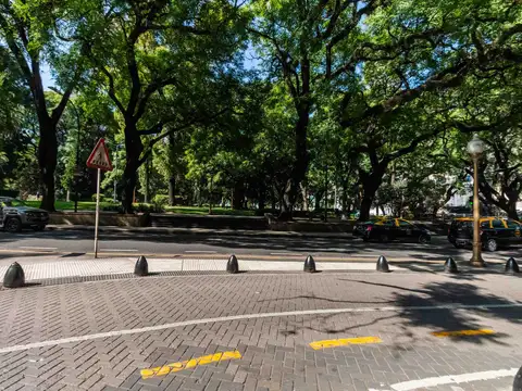 MARCELO T DE ALVEAR al 600