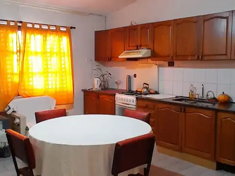Casa en Venta en San Nicolas De Los Arroyos, USD 83.000