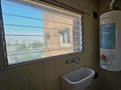 Departamento 2 ambientes Estacion Castelar norte