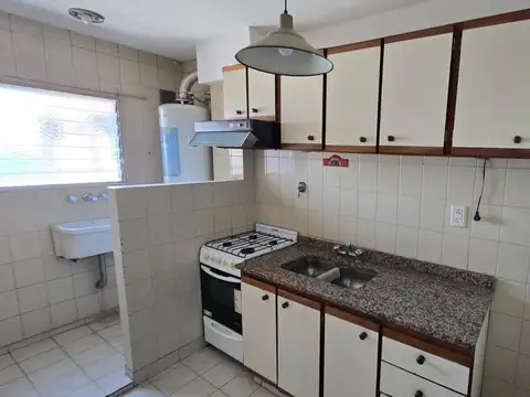 Departamento en Alquiler en Castelar, $ 430.000