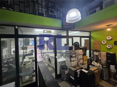 Local en venta en Valentin Alsina