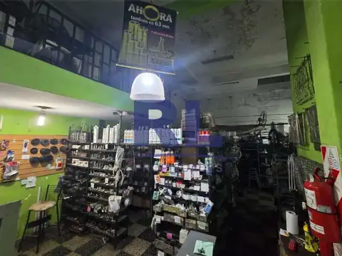 Local en Venta en Valentin Alsina, USD 195.000