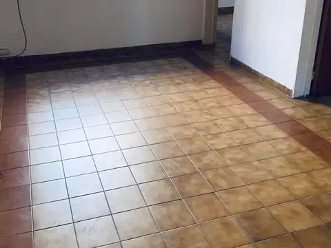 Faustino Allende 800, Piso 1ºD