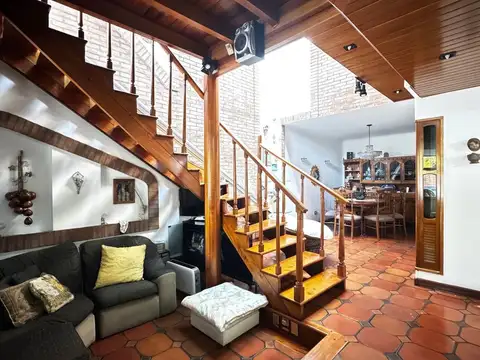 Depto Tipo Casa en Venta de 4 ambientes