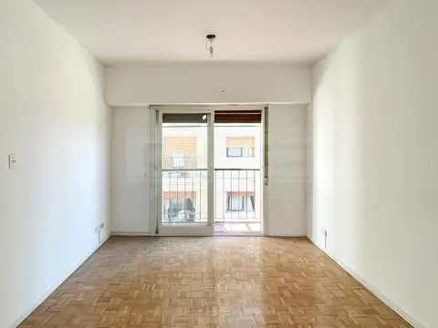 Av Olazabal  al 3200 Esquina Cap. Gral. Ramón Freire