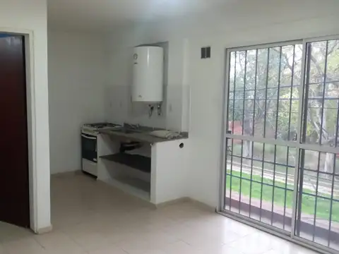 Del Lazo 4388 , Piso 1