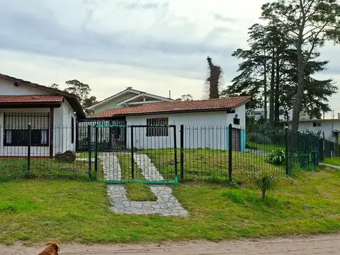 Casa en Venta en Villa Gesell con Gas Natural