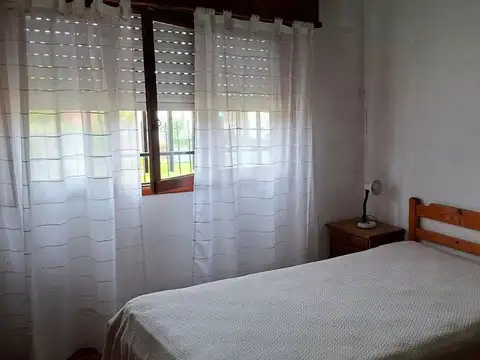 Casa 3 ambientes con 2 baños
