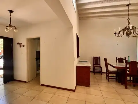 Casa Alquiler Anual, 4 amb. Jardín, parrilla, seg.