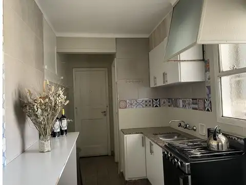 Departamento 6 ambientes con 2 baños