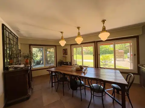 Casa 4 ambientes con 3 baños