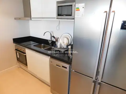 Vende apartamento de 3 dormitorios en la Barra