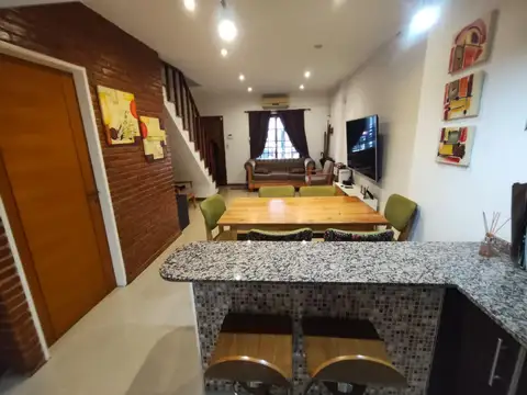 Depto Tipo Casa en Venta 15 años