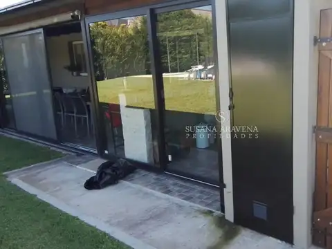 Casa en Venta en Pilar del Este - Santa Guadalupe, USD 200.000