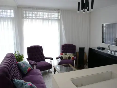 Departamento 6 ambientes con 2 baños