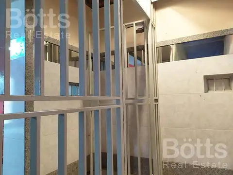 Depto Tipo Casa en Venta de 5 ambientes