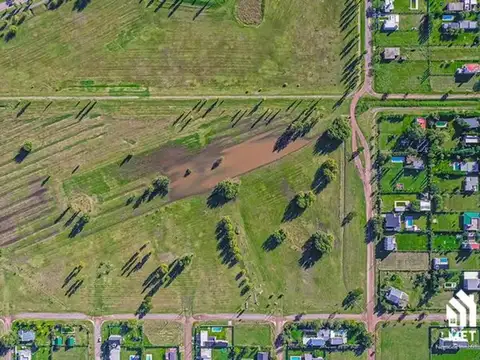 Lotes barrio Las tardes - ROLDAN