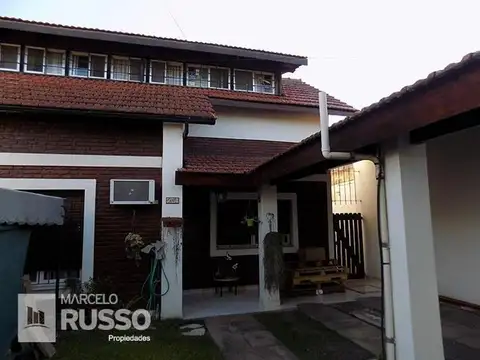 Alejandro Malaspina 674