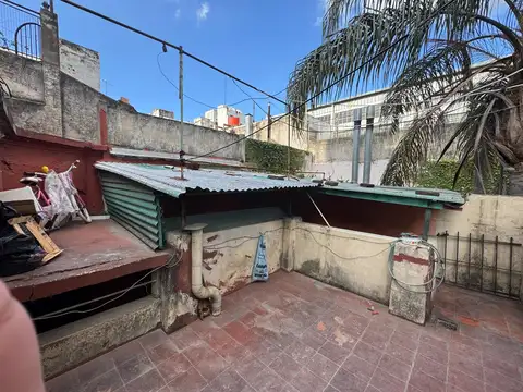 Depto Tipo Casa en Venta 60 años