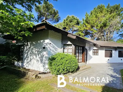 Casa en Alquiler - Zona Lasalle / REF: 8953