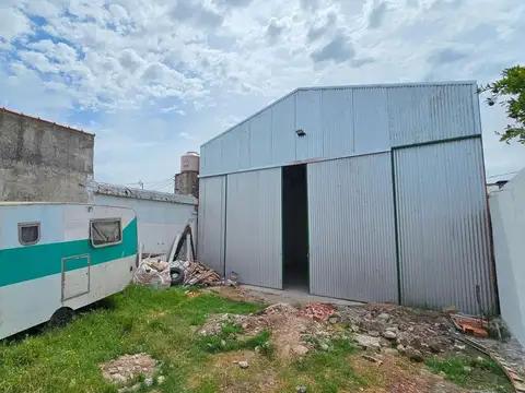 Galpon en Venta 10  mts Fondo